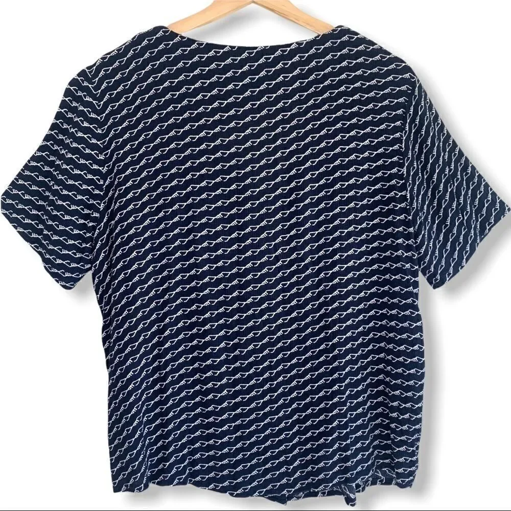 Minimum Chain Print V Neck Navy Button Down - Picture 5 of 6